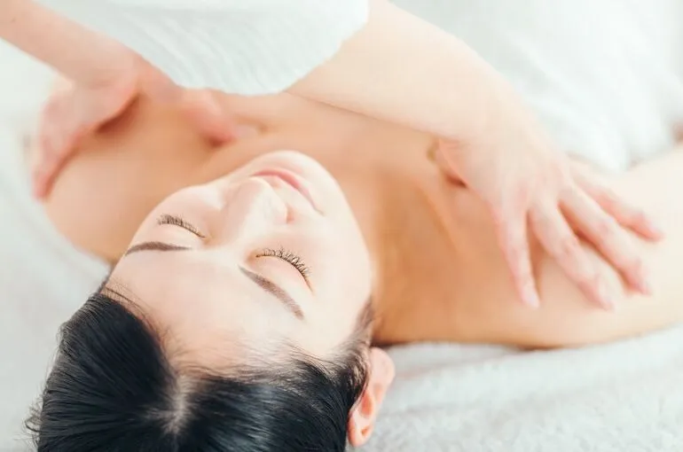 鶴瀬でリラックス・整体・ヨガやってます！