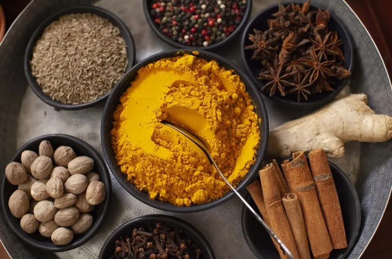 アーユルヴェーダ診断＆アロマ講座【オンライン】〜ヨガ・整体サロン発信〜