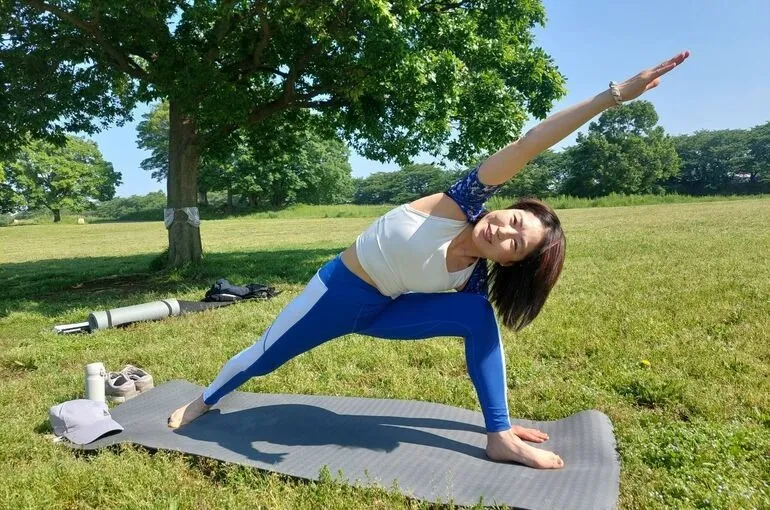 【今朝のびん沼公園】朝露と太陽に包まれて──心と身体が目覚めるパークヨガ体験